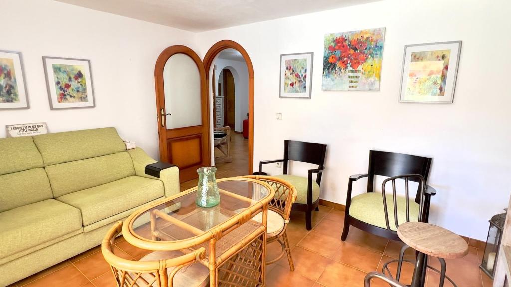 6 bed villa in Moraira