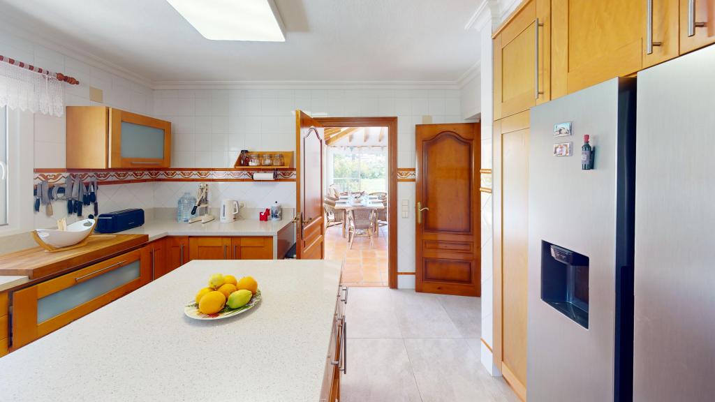 6 bed villa in Moraira