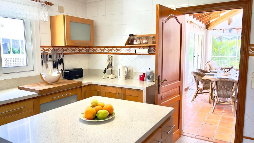 6 bed villa in Moraira