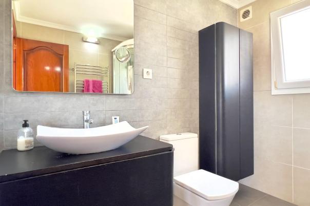 6 bed villa in Moraira