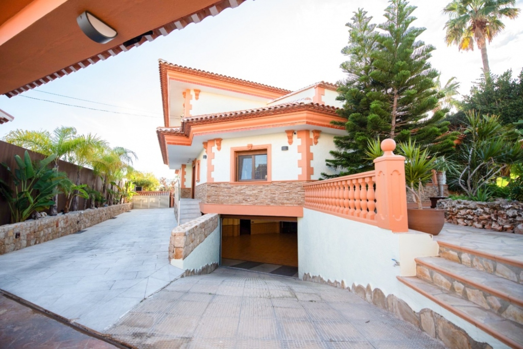 4 bed villa in Calpe