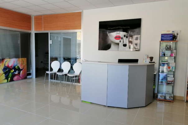 OdontoSmile - Calpe Dentist