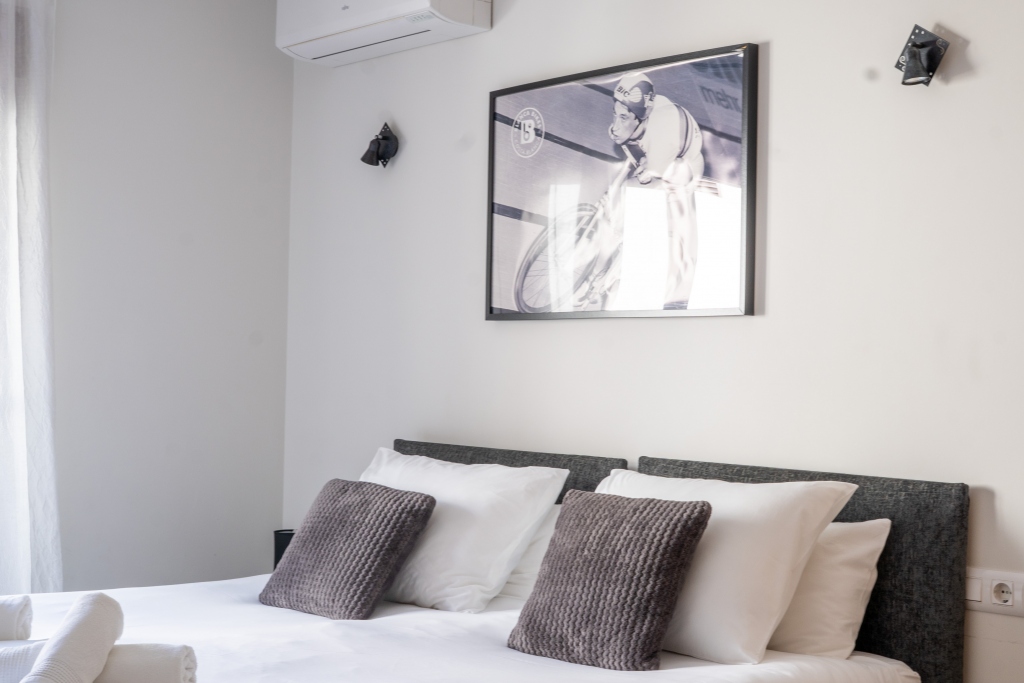 5 bed commercial in Javea