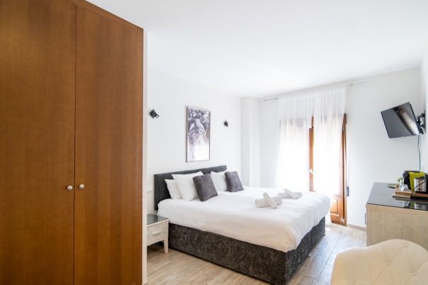5 bed commercial in Javea