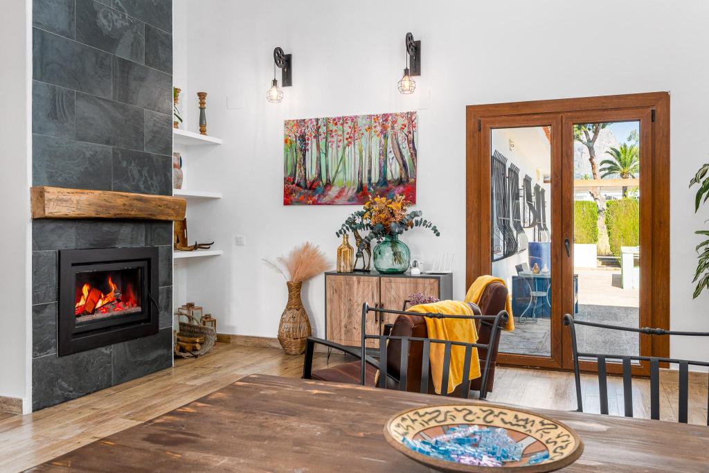 5 bed villa in Alfaz del Pi