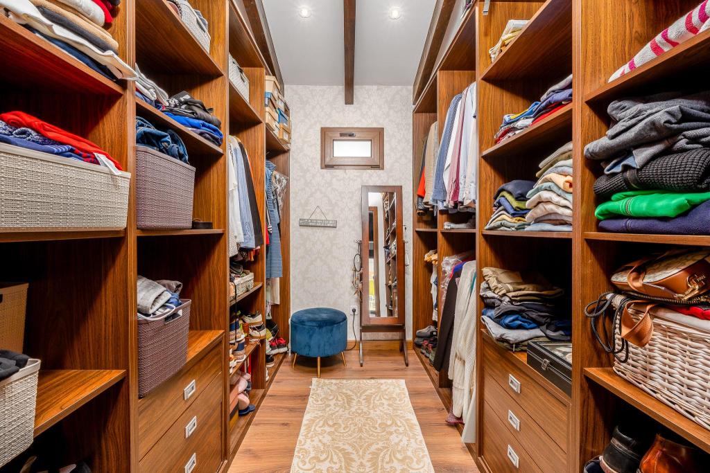 5 bed villa in Alfaz del Pi