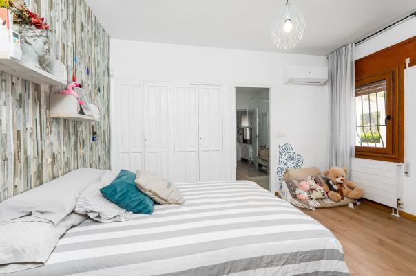 5 bed villa in Alfaz del Pi