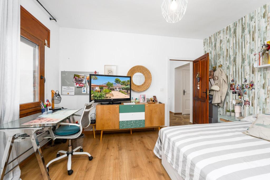 5 bed villa in Alfaz del Pi