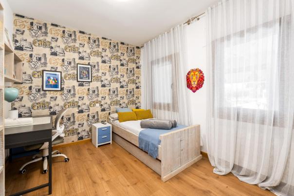 5 bed villa in Alfaz del Pi