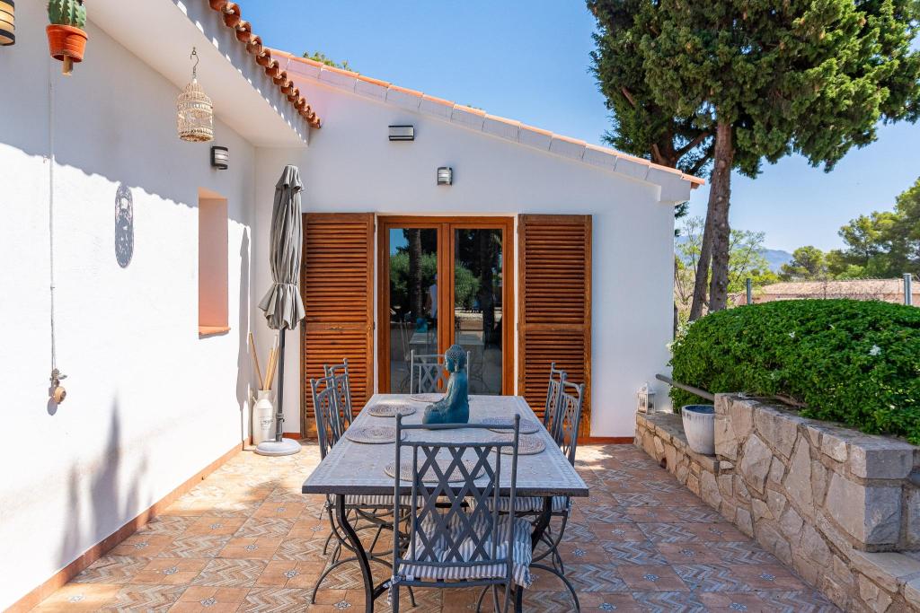 5 bed villa in Alfaz del Pi