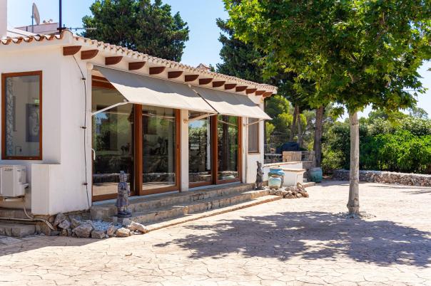 5 bed villa in Alfaz del Pi