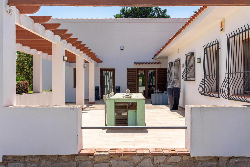 5 bed villa in Alfaz del Pi