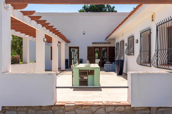 5 bed villa in Alfaz del Pi