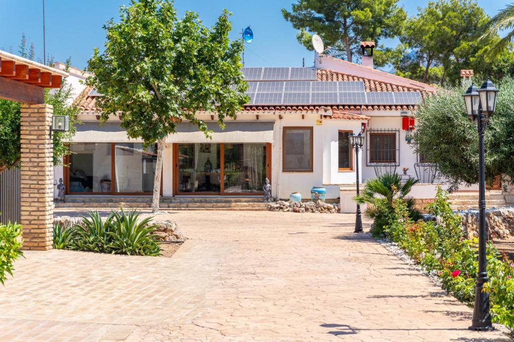 5 bed villa in Alfaz del Pi