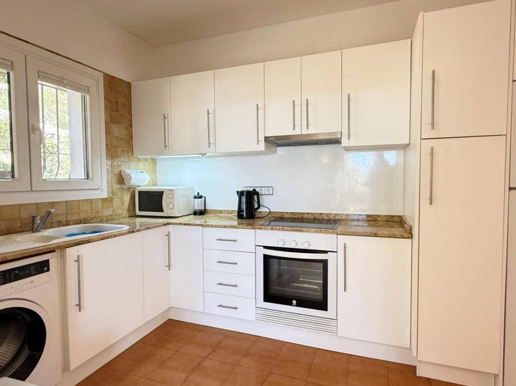 2 bed apartment in Moraira