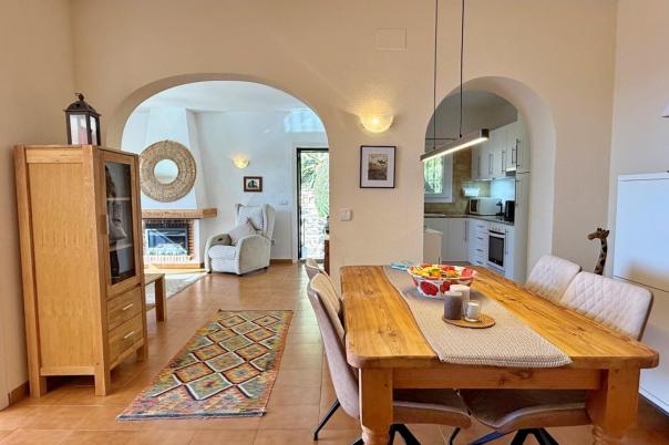 2 bed apartment in Moraira