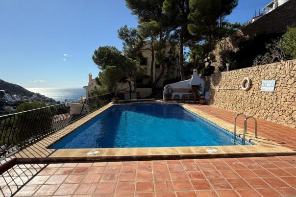 2 bed apartment in Moraira