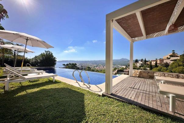 4 bed villa in Jávea