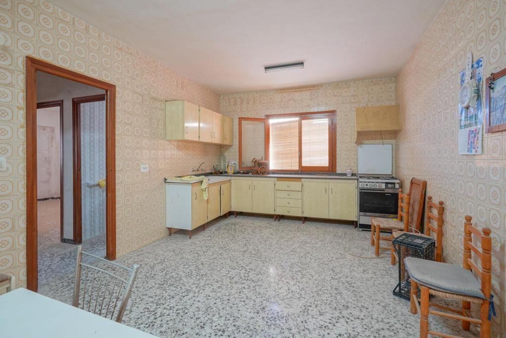 7 bed town_house in Benissa
