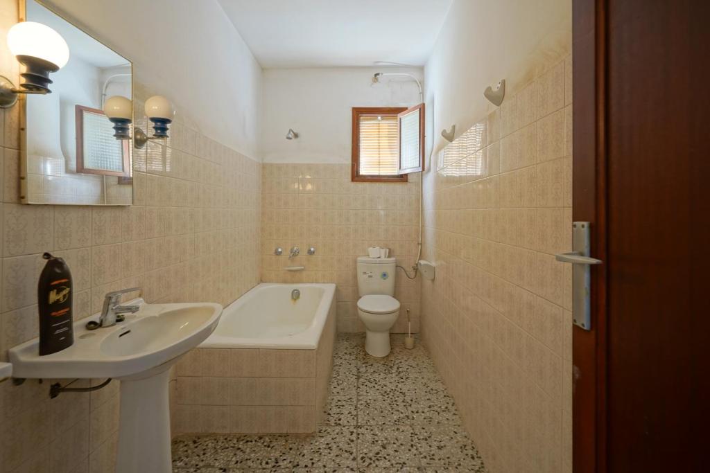 7 bed town_house in Benissa