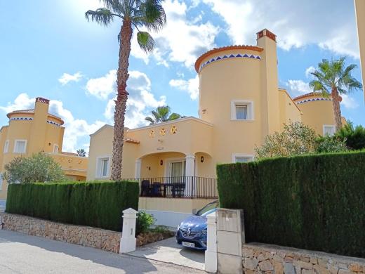3 bed villa in Denia