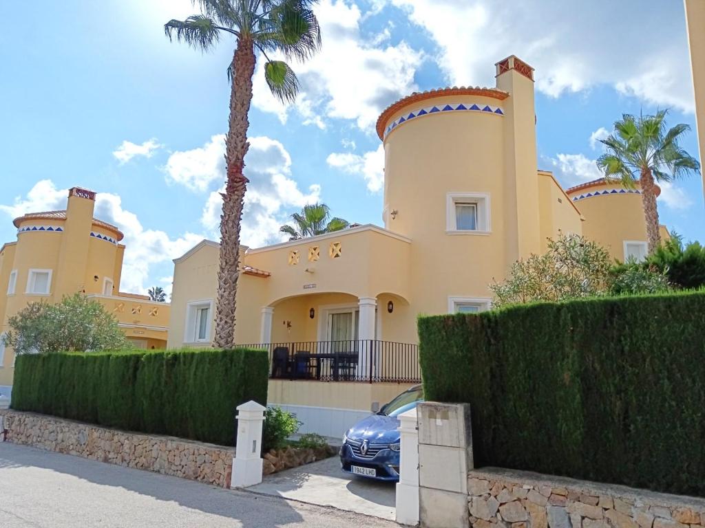 3 bed villa in Denia