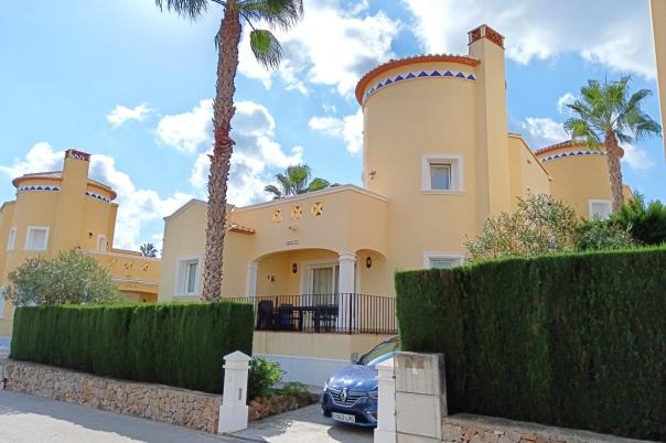 3 bed villa in Denia