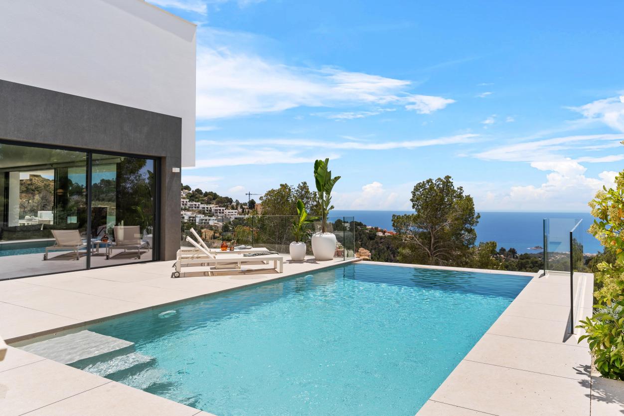 4 bed villa in Altea
