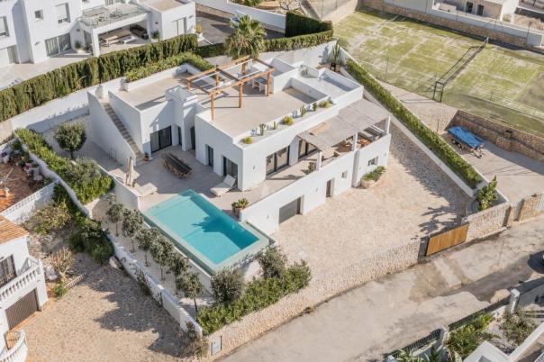 4 bed villa in Moraira