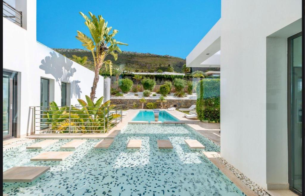 5 bed casa / chalet in Jávea