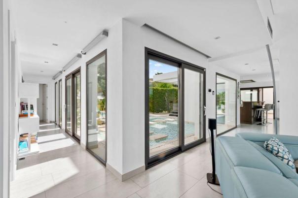 5 bed casa / chalet in Jávea