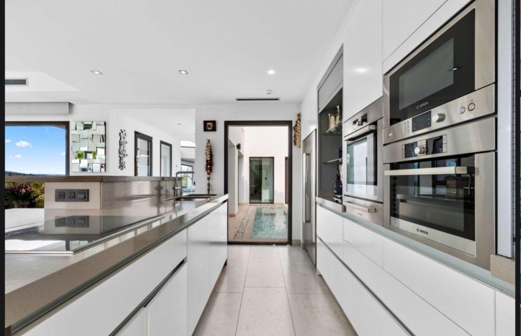 5 bed casa / chalet in Jávea
