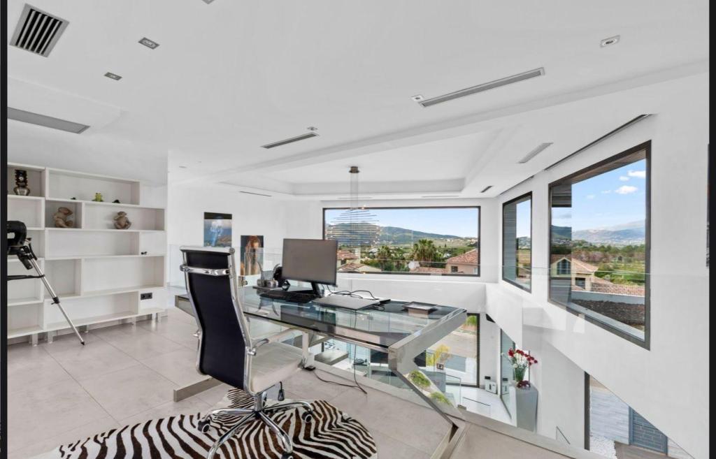 5 bed casa / chalet in Jávea