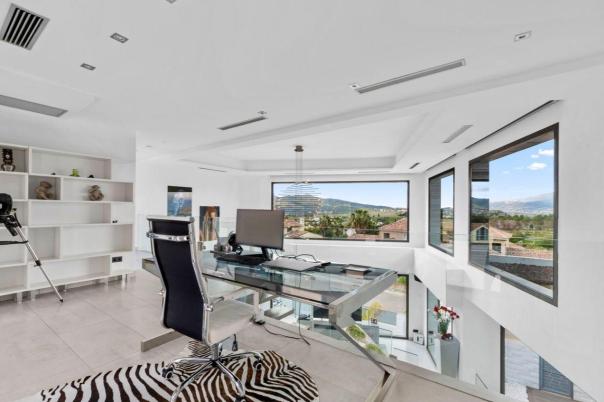 5 bed casa / chalet in Jávea
