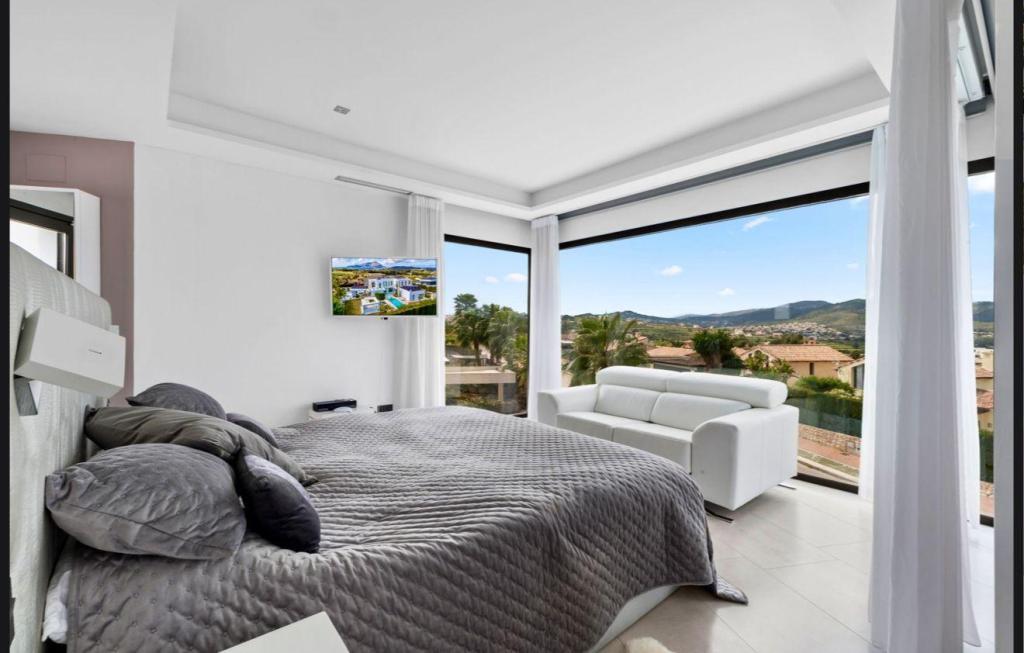 5 bed casa / chalet in Jávea
