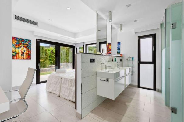 5 bed casa / chalet in Jávea