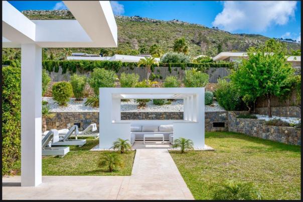 5 bed casa / chalet in Jávea