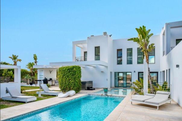 5 bed casa / chalet in Jávea
