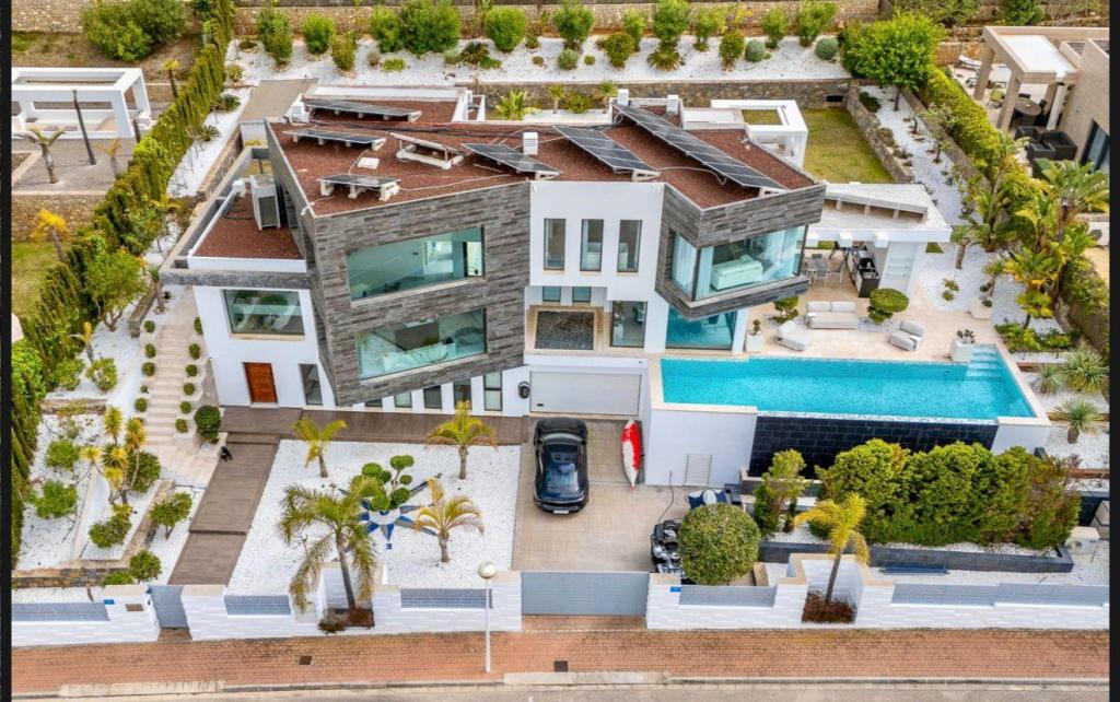 5 bed casa / chalet in Jávea