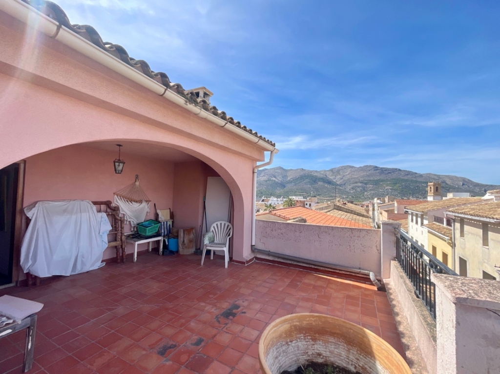 5 bed town_house in Orba