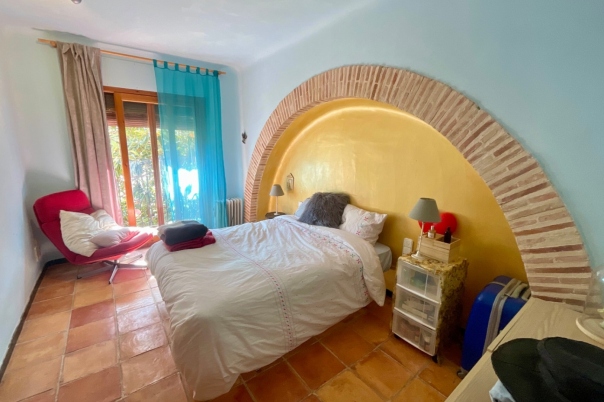5 bed town_house in Orba