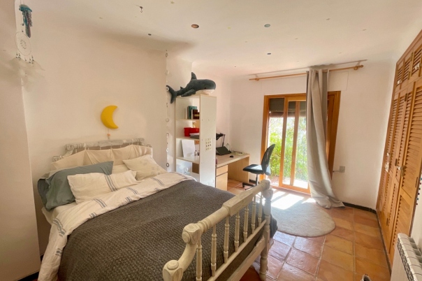 5 bed town_house in Orba