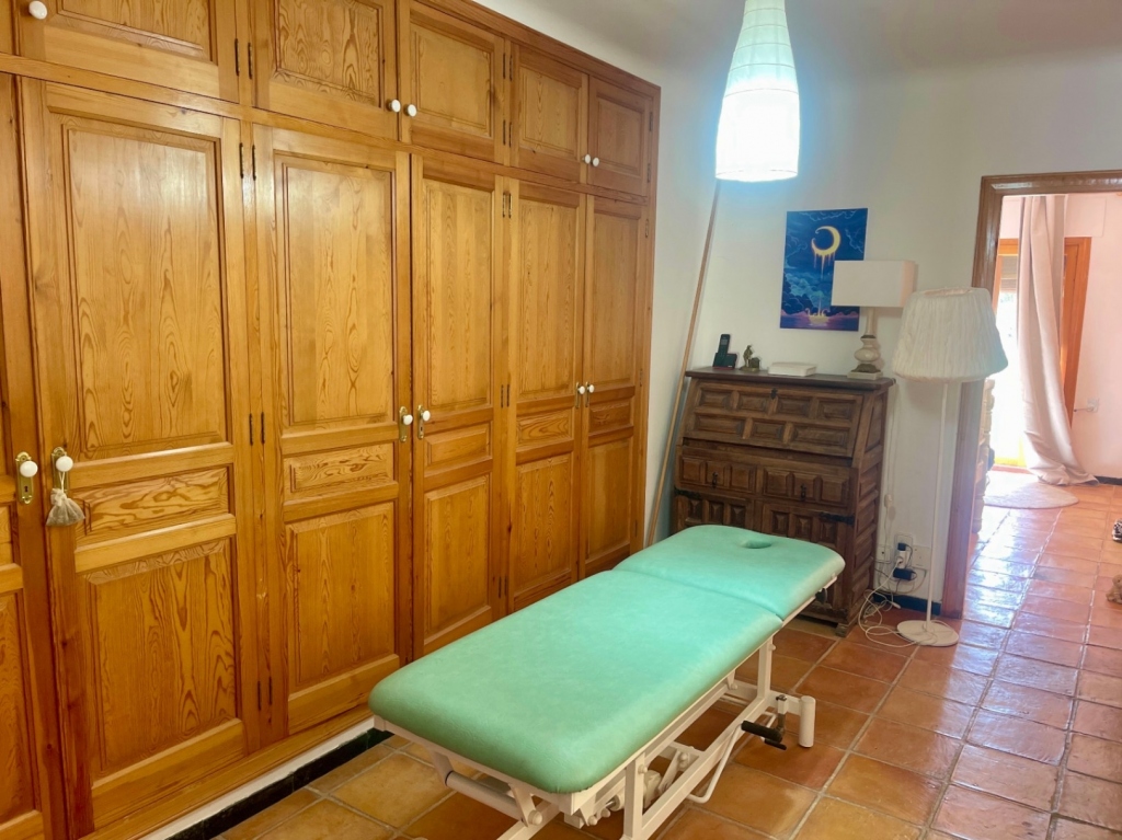 5 bed town_house in Orba