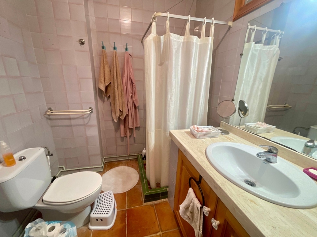 5 bed town_house in Orba