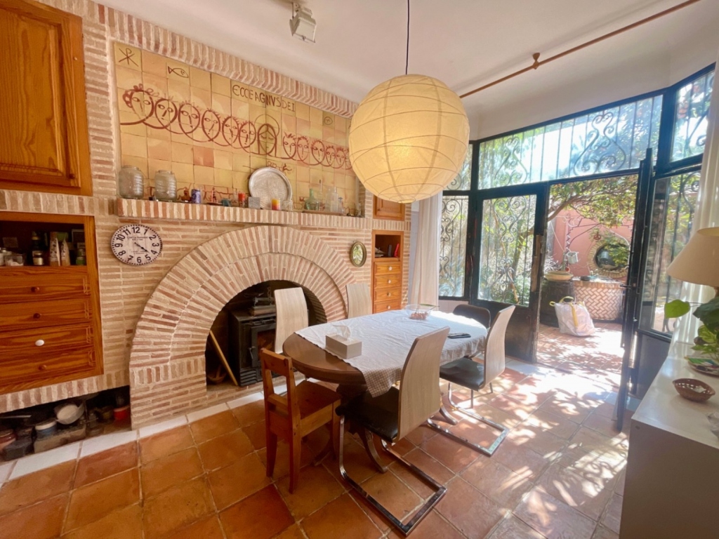 5 bed town_house in Orba