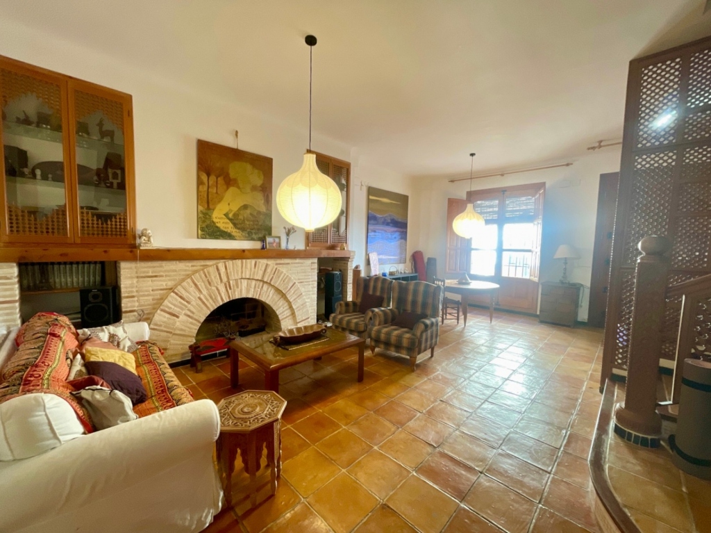 5 bed town_house in Orba