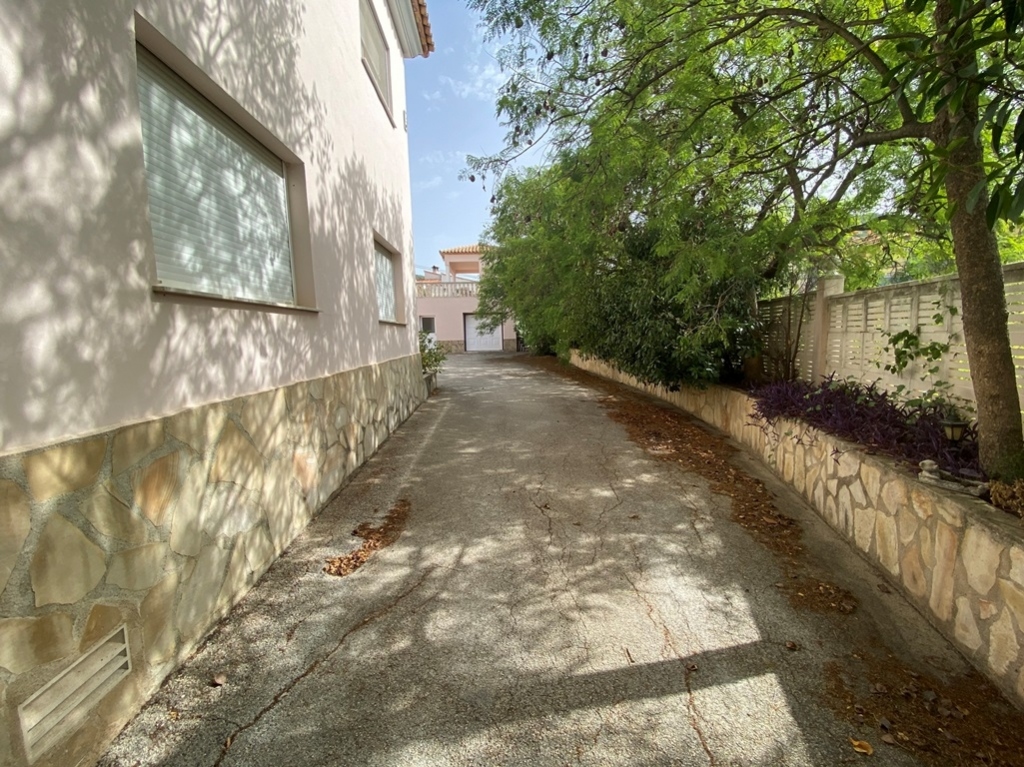 7 bed villa in Orba