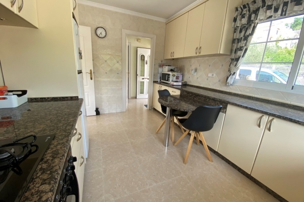 7 bed villa in Orba
