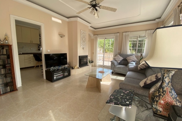 7 bed villa in Orba