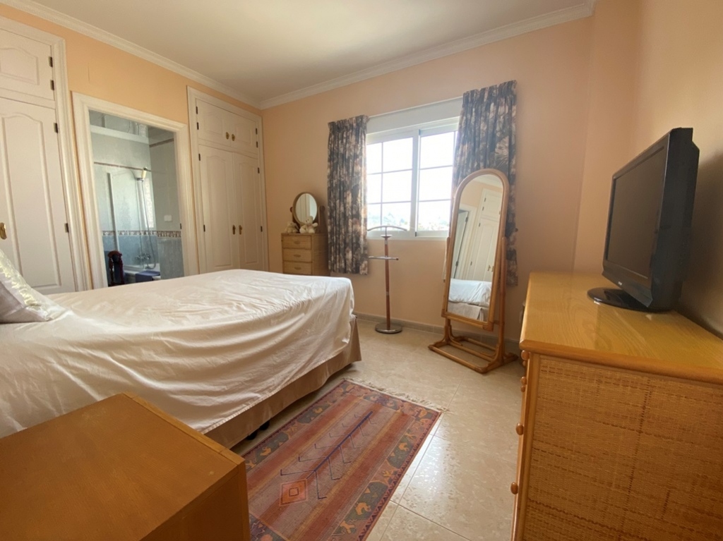 7 bed villa in Orba